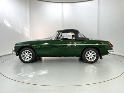 Lot 109 - 1976 MG B Roadster