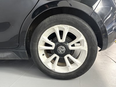 Lot 67 - 2014 MG 3