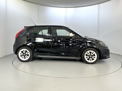 Lot 67 - 2014 MG 3