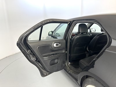 Lot 67 - 2014 MG 3