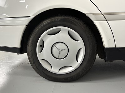Lot 147 - 1996 Mercedes-Benz C220