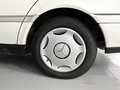 Lot 147 - 1996 Mercedes-Benz C220