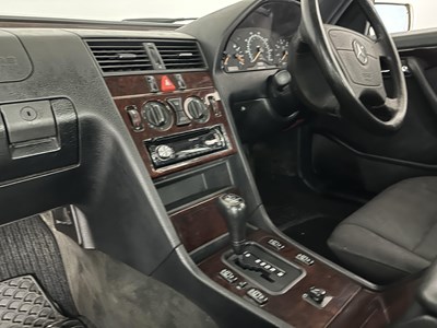 Lot 147 - 1996 Mercedes-Benz C220