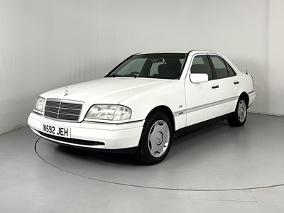 Lot 147 - 1996 Mercedes-Benz C220