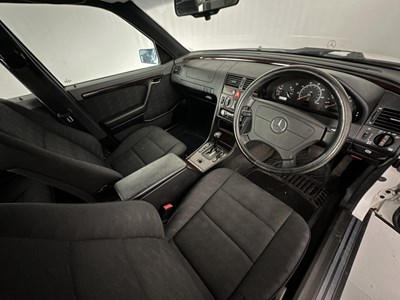 Lot 147 - 1996 Mercedes-Benz C220
