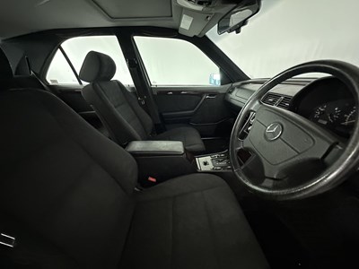 Lot 147 - 1996 Mercedes-Benz C220