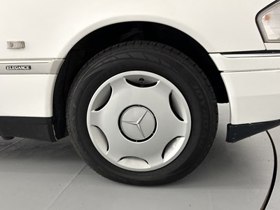 Lot 147 - 1996 Mercedes-Benz C220