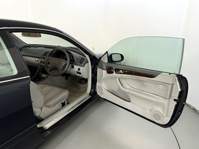 Lot 160 - 2001 Mercedes CLK320