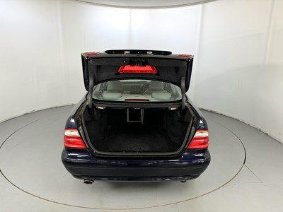 Lot 160 - 2001 Mercedes CLK320