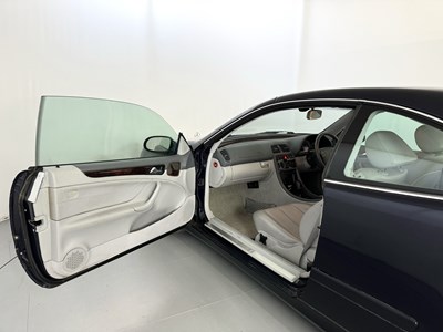 Lot 160 - 2001 Mercedes CLK320