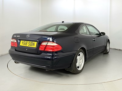 Lot 160 - 2001 Mercedes CLK320