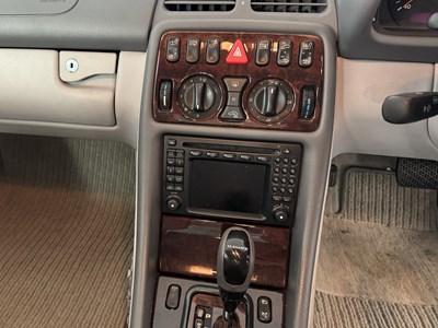 Lot 160 - 2001 Mercedes CLK320
