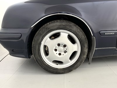 Lot 160 - 2001 Mercedes CLK320