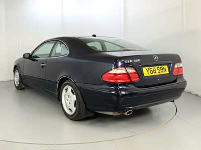 Lot 160 - 2001 Mercedes CLK320