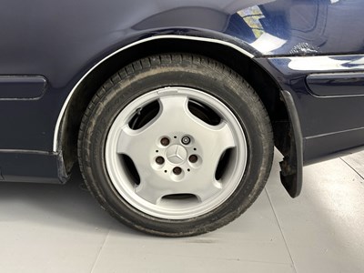 Lot 160 - 2001 Mercedes CLK320