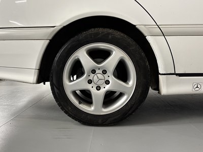 Lot 86 - 1998 Mercedes-Benz C200