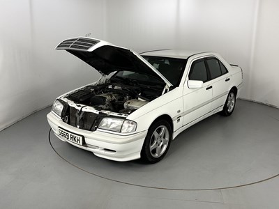 Lot 86 - 1998 Mercedes-Benz C200