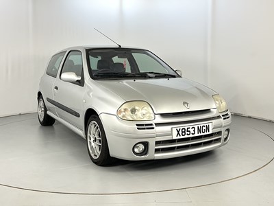 Lot 125 - 2000 Renault Clio 172