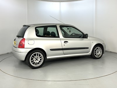 Lot 125 - 2000 Renault Clio 172