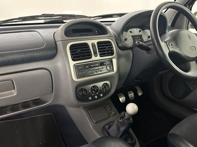 Lot 125 - 2000 Renault Clio 172