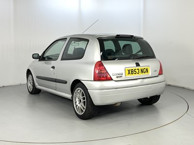Lot 125 - 2000 Renault Clio 172