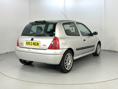 Lot 125 - 2000 Renault Clio 172