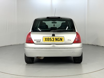 Lot 125 - 2000 Renault Clio 172