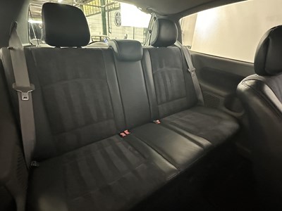 Lot 125 - 2000 Renault Clio 172