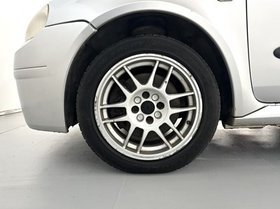 Lot 125 - 2000 Renault Clio 172