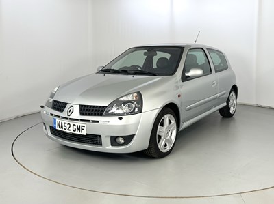 Lot 94 - 2003 Renault Clio 172