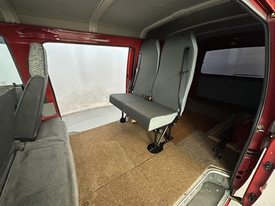 Lot 74 - 1997 Mazda E2000