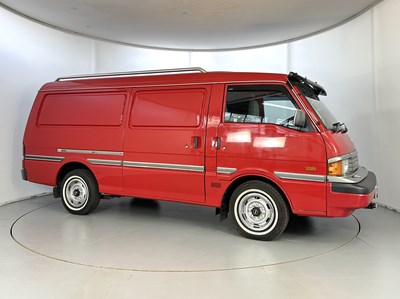 Lot 74 - 1997 Mazda E2000