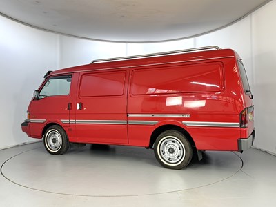Lot 74 - 1997 Mazda E2000