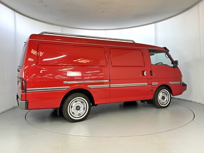 Lot 74 - 1997 Mazda E2000