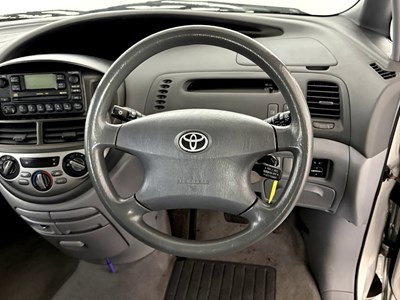 Lot 53 - 2001 Toyota Previa