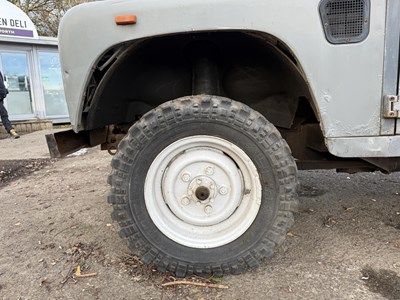 Lot 87 - 1993 Land Rover 90 - NO RESERVE