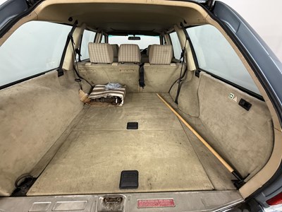 Lot 108 - 1990 Mercedes-Benz 300TE