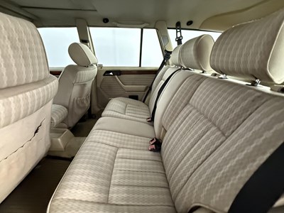 Lot 108 - 1990 Mercedes-Benz 300TE