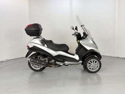 Lot 115 - 2010 Piaggio MP3 400
