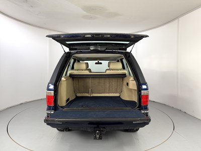 Lot 61 - 2001 Land Rover Range Rover 4.6