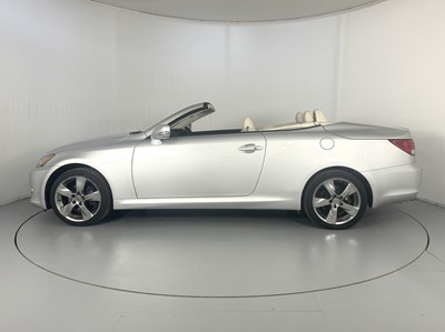 Lot 44 - 2010 Lexus IS250C