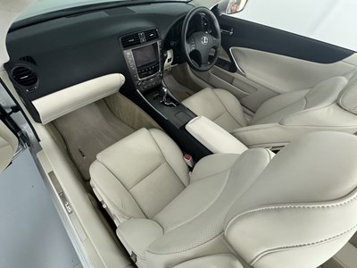 Lot 44 - 2010 Lexus IS250C