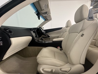 Lot 44 - 2010 Lexus IS250C