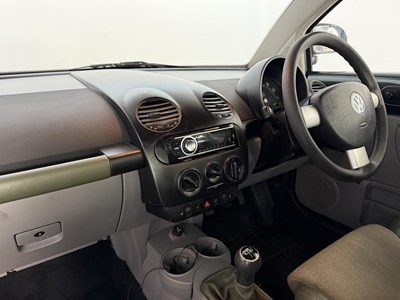 Lot 25 - 2003 Volkswagen Beetle