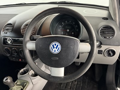 Lot 25 - 2003 Volkswagen Beetle