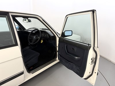 Lot 28 - 1987 BMW 525 E Lux