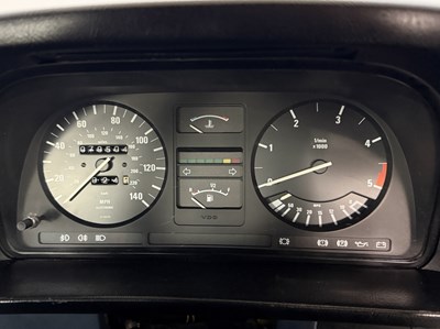 Lot 28 - 1987 BMW 525 E Lux