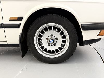 Lot 28 - 1987 BMW 525 E Lux