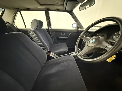 Lot 28 - 1987 BMW 525 E Lux