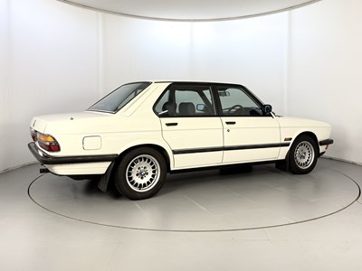 Lot 28 - 1987 BMW 525 E Lux
